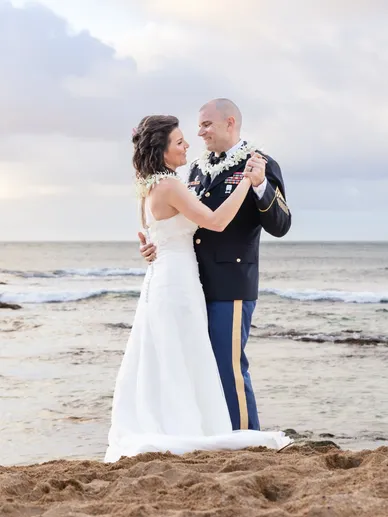 Elopement photography Na Pali Coast Kauai